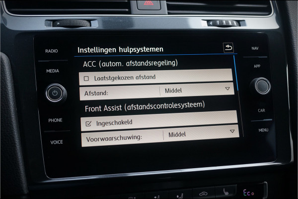 Volkswagen e-Golf E-DITION | Virtual | Camera | Keyless | Warmtepomp | NAP | Stoelverwarming | LED | BTW | Adaptive Cruise Control | LM. Velgen | Climate Control | Navigatie | PDC |