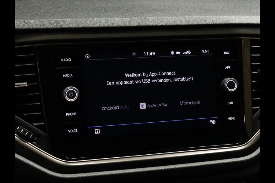 Volkswagen T-Roc 1.0 TSI Style Business [ADAPTIVE CRUISE, CLIMATE,  APPLE CARPLAY, PDC V+A, ELEK.. ACHTERKLEP, NAVIGATIE, NIEUWSTAAT]