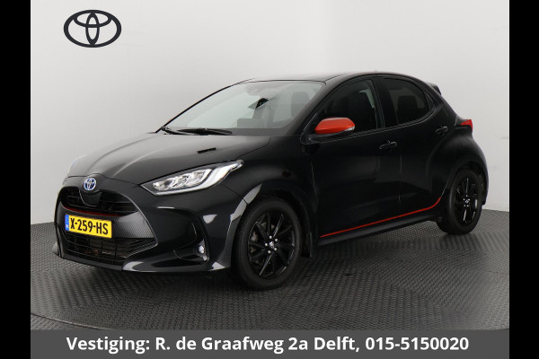 Toyota Yaris 1.5 Hybrid Black Edition | 10 JAAR GARANTIE! | Stoelverwarming | Apple CarPlay & AndroidAUTO | Camera