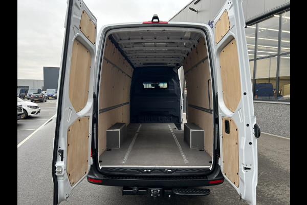 Mercedes-Benz Sprinter 317 CDI L3 H2 3500KG Trekhaak / Automaat / MBUX / Camera / Parkeersensoren / Cruise control / Airco / 270 Graden achterdeuren