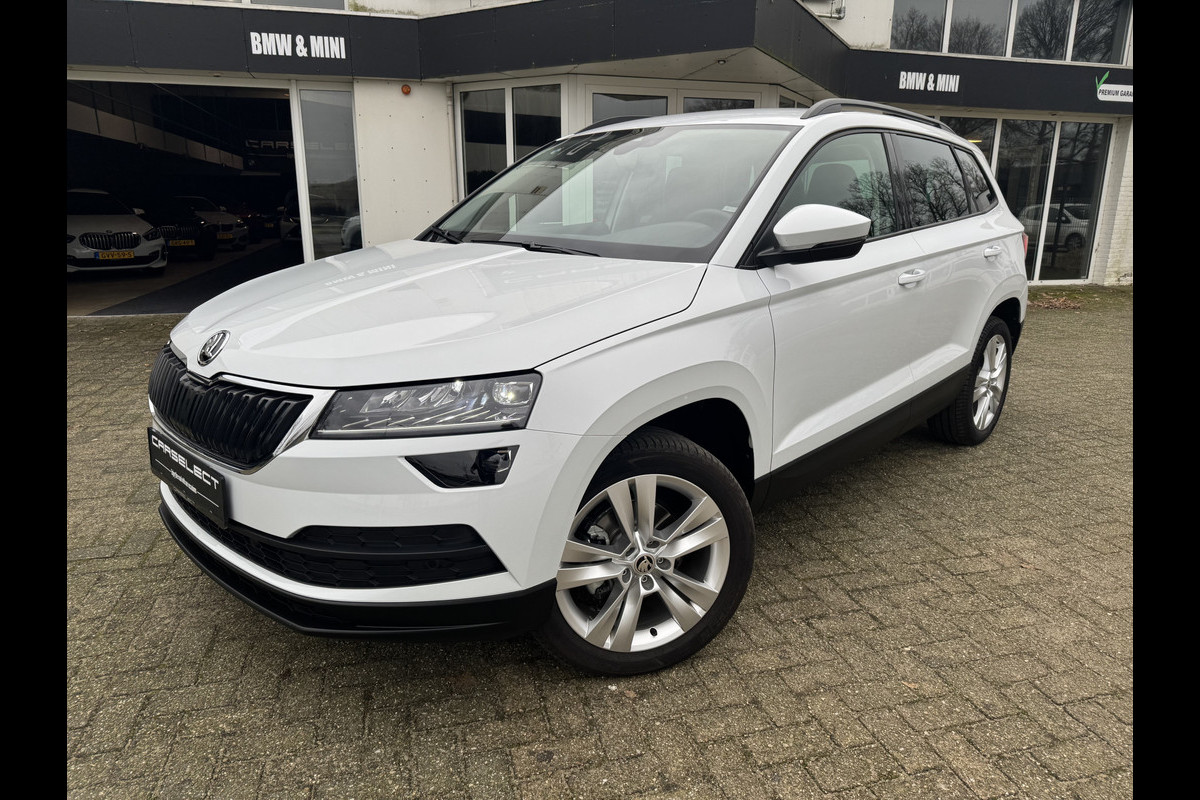 Škoda Karoq 1.5 TSI ACT Style Camera, Sportstoelen, verwarmd stuur, ACC, TREKH, Apple/Android Carplay . Een proefrit levert het bewijs. Neem contact op en we maken een afspraak!