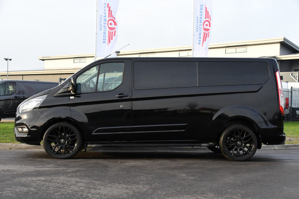 Ford Transit Custom 300 2.0 TDCI L2H1 Limited DC Black Edition Cruise, Carplay, 130PK, Trekhaak, Sensoren, 6 Zitplaatsen, Stoelverwarming, UNIEK!