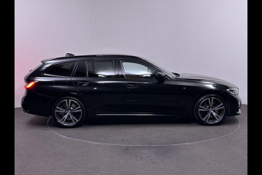 BMW 3 Serie Touring 330e Plug in Hybrid M-Sport PHEV | Adaptive Cruise | Camera | Carplay | Sportstoelen Leder |