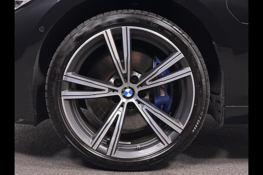 BMW 3 Serie Touring 330e Plug in Hybrid M-Sport PHEV | Adaptive Cruise | Camera | Carplay | Sportstoelen Leder |