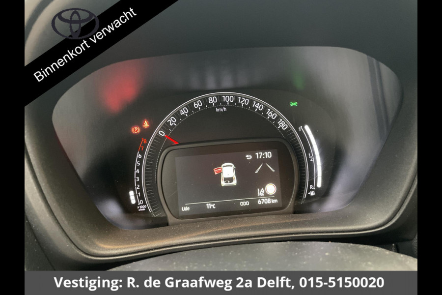 Toyota Aygo X 1.0 VVT-i MT first | Stoelverwarming | Camera | Lichtmetalen velgen