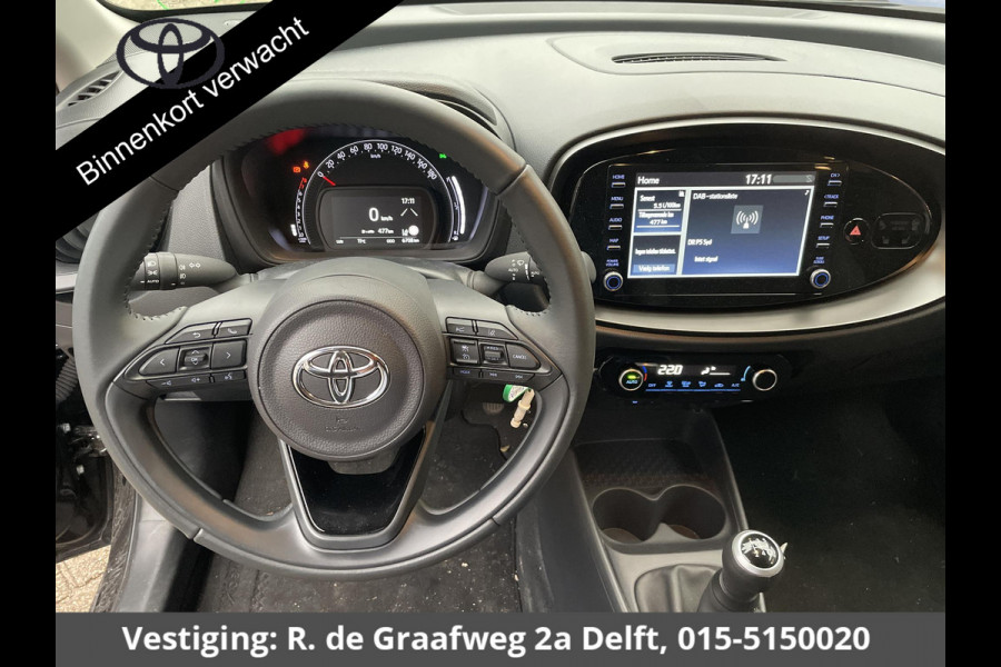 Toyota Aygo X 1.0 VVT-i MT first | Stoelverwarming | Camera | Lichtmetalen velgen