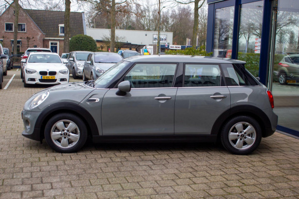 MINI 1.5 Automaat Cooper Salt Business | Prijs rijklaar incl. 12 mnd garantie | Lmv Navi HUD Clima Pdc Bluetooth DAB Cruise