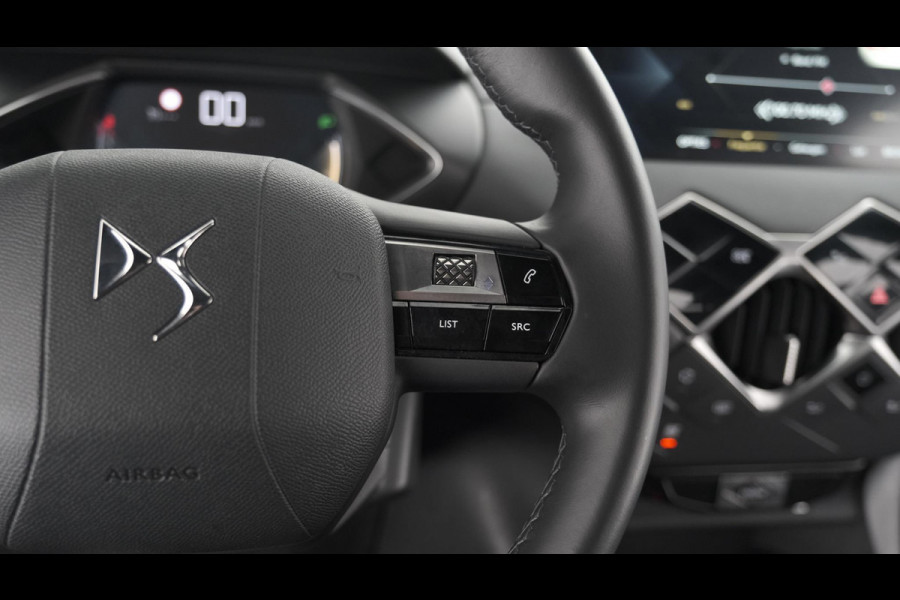 DS DS 3 Crossback PureTech 100 Montmartre | Parkeersensoren | Apple Carplay | Allseason Banden | Navigatie | Climate Control