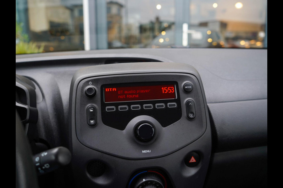 Toyota Aygo 1.0 VVT-i x-fun / Bluetooth / Speedlimiter / Airco/ LED