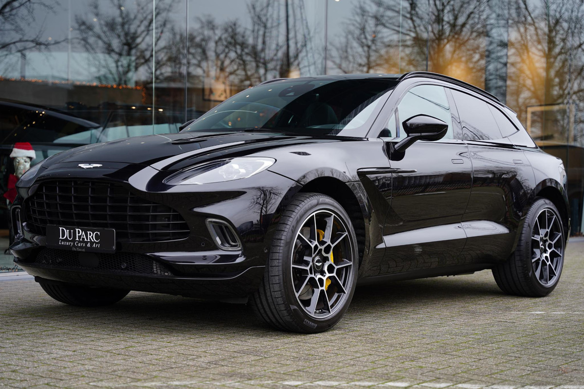 Aston Martin Dbx 4.0 V8 First Edition KERSTSHOW