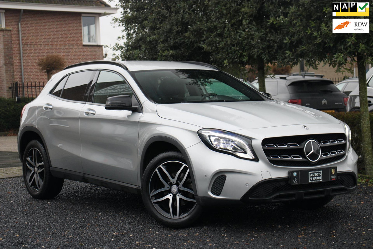 Mercedes-Benz GLA 200 d Premium Aut. Trekhaak Camera Leder LED Carbon PDC 18''