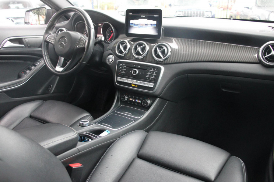 Mercedes-Benz GLA 200 d Premium Aut. Trekhaak Camera Leder LED Carbon PDC 18''