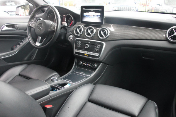 Mercedes-Benz GLA 200 d Premium Aut. Trekhaak Camera Leder LED Carbon PDC 18''