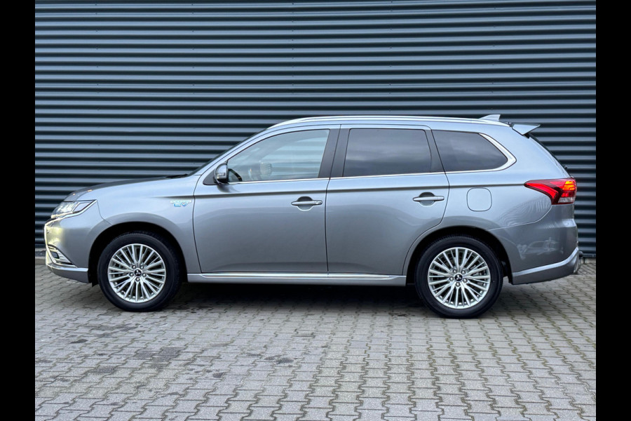 Mitsubishi Outlander 2.4 Intense Plug In Hybrid 225pk PHEV | Lederen Sportstoelen | Trekhaak Afneembaar | Apple Carplay | Camera | Cruise Control | 360 Camera | Stoelverwarming | DAB |