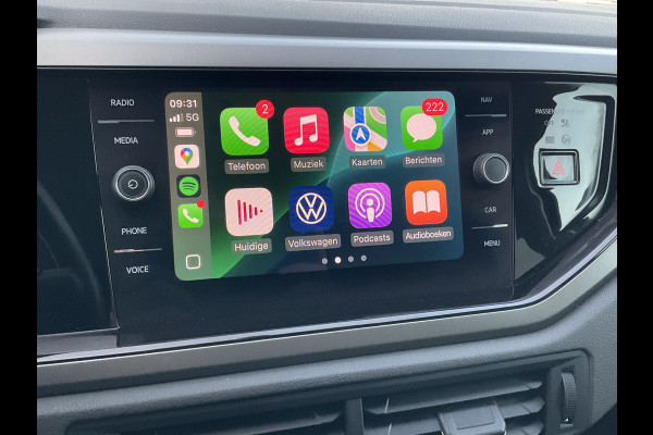 Volkswagen Polo 1.0 TSI Autom R-Line Adap.Cruise Carplay 33590KM!