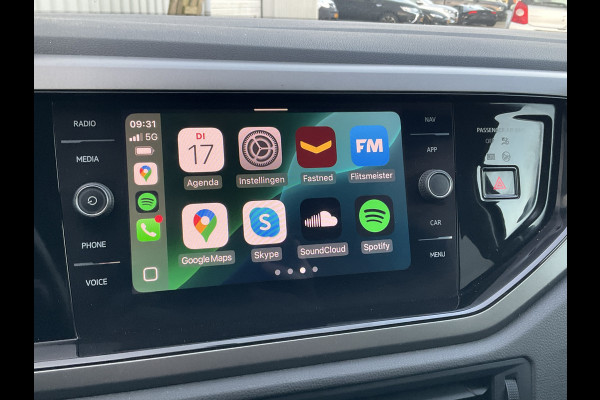 Volkswagen Polo 1.0 TSI Autom R-Line Adap.Cruise Carplay 33590KM!