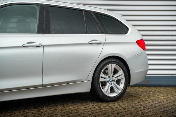 BMW 3 Serie Touring 320d EDE Centennial Executive