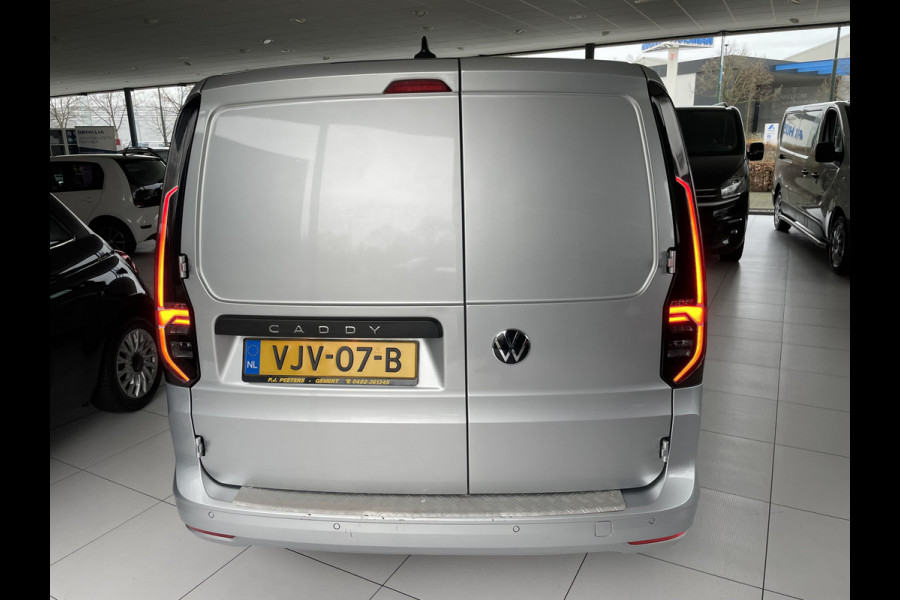 Volkswagen Caddy Cargo Maxi L2H1 2.0 TDI 1st Edition Clim. control - Cruise control - Parkeersensoren A - Navi full map - Radio/Bluetooth - MFL Stuurwiel - LMV 17" - Bot waarschuwingssysteem - Zijschuifdeur R - Tussenschot Volledig