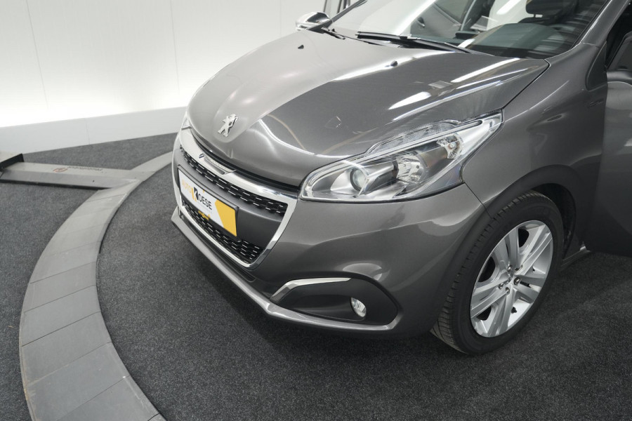 Peugeot 208 PureTech 82 Signature | Parkeersensoren | Apple Carplay | Navigatie