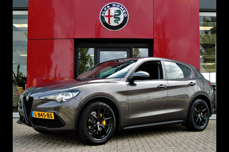 Alfa Romeo Stelvio 2.2d Super 230 PK | 20" velgen | Privacy Glass | Dark B-tech uitstraling | Trekhaak afneembaar 1600 KG