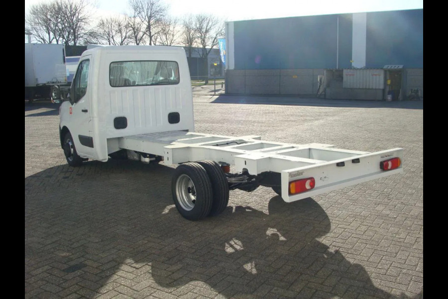 Renault Master NEW 165.35 CHASSIS RTWD DL - EURO 6 - WIELBASIS 4.33 METER - V-65-JJS - BPM VRIJ!