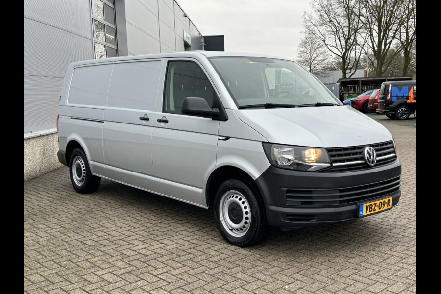 Volkswagen Transporter 2.0 TDI L2H1 AIRCO! TREKHAAK! CAMERA!