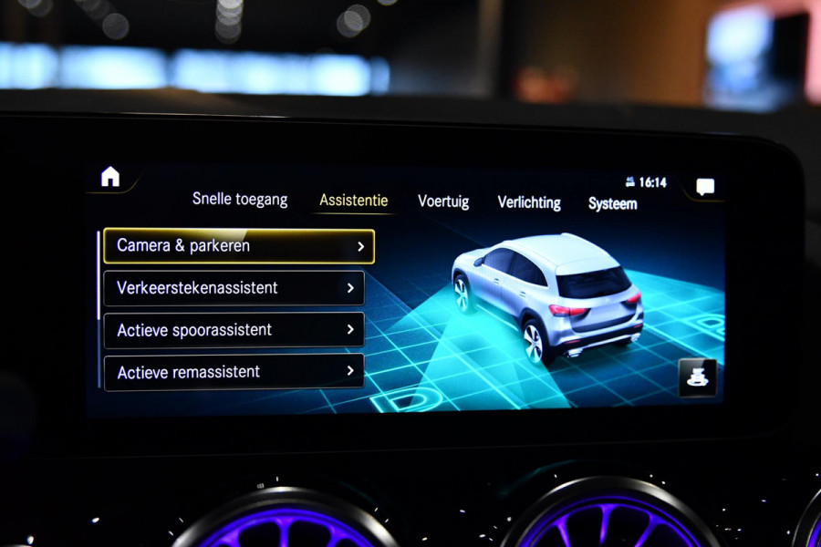 Mercedes-Benz GLA 250 e AMG Plug-In, Pano, Memory, Dodeh, Camera, Sfeer, Multibeam, CarPlay!