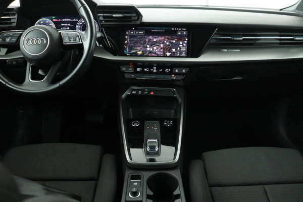 Audi A3 40 TFSIe Advanced | Adaptive cruise | Carplay | Sportstoelen | Camera | Full LED | Virtual Cockpit | PDC | Climate control