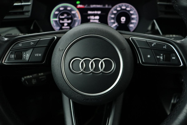 Audi A3 40 TFSIe Advanced | Adaptive cruise | Carplay | Sportstoelen | Camera | Full LED | Virtual Cockpit | PDC | Climate control