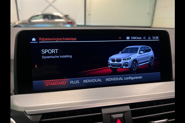 BMW X3 XDrive30e M-SPORT 20'' PANO/H-UP/V-COCKIT/DAB/CARPLAY/ECC/PDC///