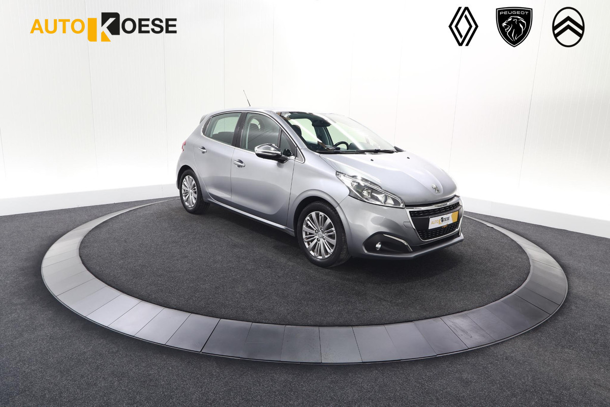 Peugeot 208 PureTech 82 Blue Lease Allure | Apple Carplay | Parkeersensoren | Navigatie | Climate Control