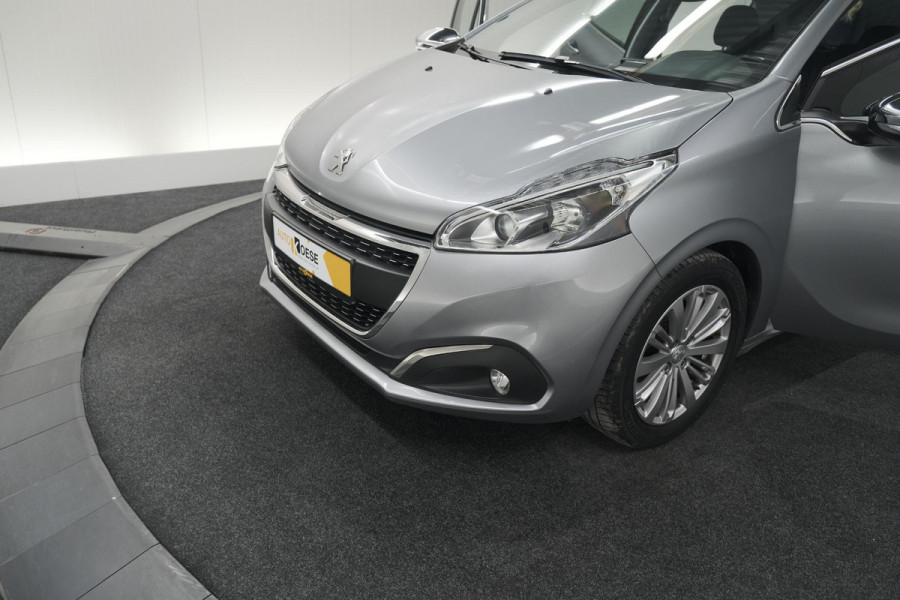 Peugeot 208 PureTech 82 Blue Lease Allure | Apple Carplay | Parkeersensoren | Navigatie | Climate Control