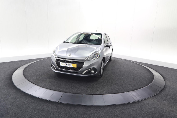 Peugeot 208 PureTech 82 Blue Lease Allure | Apple Carplay | Parkeersensoren | Navigatie | Climate Control