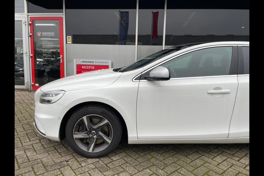 Volvo V40 2.0 D3 Business Sport / panoramadak / leer