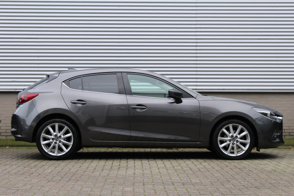 Mazda 3 2.0 SkyActiv-G 120PK GT-M | BLIS | Bose | Adaptieve Cruise | Navigatie | Head-up