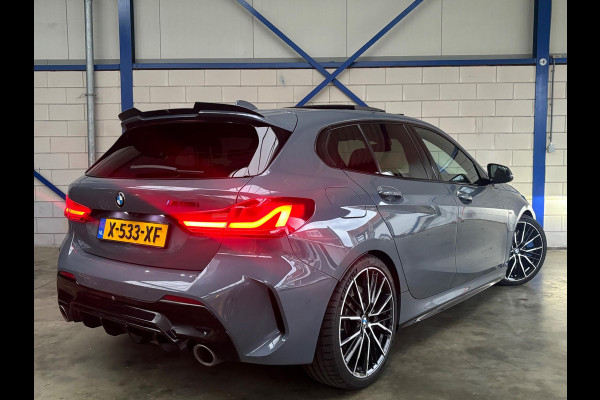 BMW 1-serie M135i xDrive Executive Maxton|HUD|PANO|