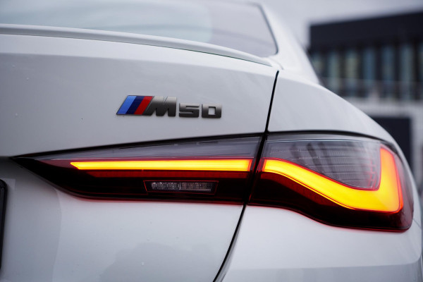 BMW i4 M50 84 kWh / Trekhaak Elektrisch / M-Sport / Incl BTW