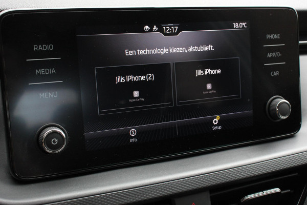 Škoda Kamiq 1.0 TSI 110pk DSG Tour de France | Navigatie | Apple Carplay/Android Auto | Camera | Airco | Adaptive Cruise Control | Verwarmde voorstoelen