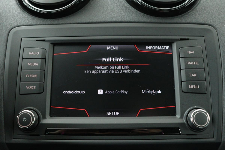 Seat Ibiza 1.4 TDI Style Connect | Stoelverwarming | Xenon | Carplay | Navigatie | Climate control | Cruise control | PDC | Bluetooth