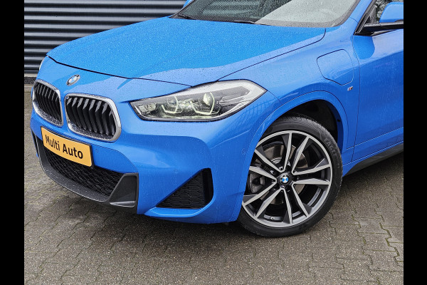 BMW X2 xDrive25e M Sport Plug In Hybrid Dealer O.H | Lederen Sportstoelen | Camera | 19"L.M | Sfeerverlichting | Navi Pro | El. Achterklep | DAB |