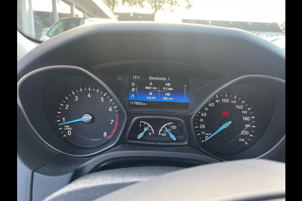 Ford FOCUS Wagon 1.0 Ecoboost Edition 125pk Trekhaak | Lichtmetaal | Climate control | Voorruit verwarming | Navigatie | Apple Carplay / Android auto