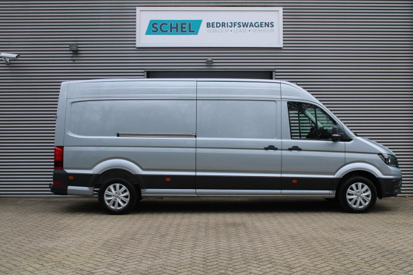 Volkswagen Crafter 35 2.0 TDI L4H3 Highline 177pk - Navi - Geveerde Stoelen - Adaptive Cruise - Blind Spot - Camera - Trekhaak - LM velgen - Rijkla