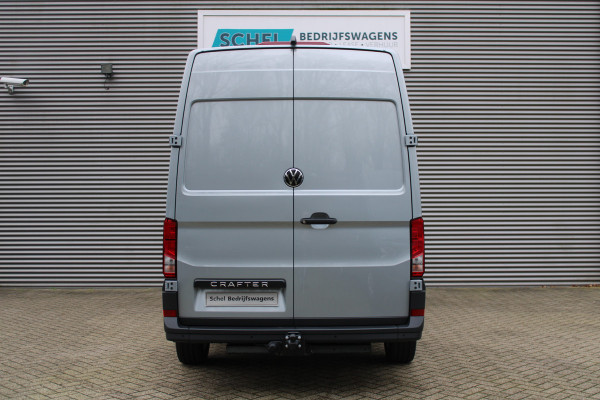 Volkswagen Crafter 35 2.0 TDI L4H3 Highline 177pk - Navi - Geveerde Stoelen - Adaptive Cruise - Blind Spot - Camera - Trekhaak - LM velgen - Rijkla