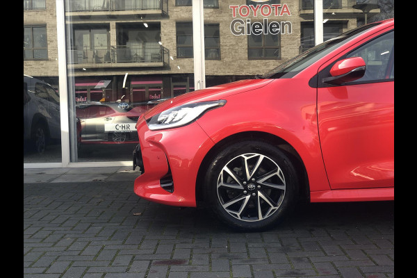 Toyota Yaris 1.5 Hybrid Executive | Dodehoekherkenning, Parkeersensoren, Stoelverwarming, Head up display, Keyless, 16 inch