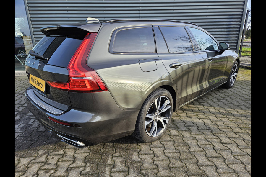 Volvo V60 T8 Recharge AWD R-Design Plug In Hybrid PHEV | Panodak | Lederen Sportstoelen Memory | Head Up | Adaptive Cruise | Harmand Kardon | Camera | BLIS |