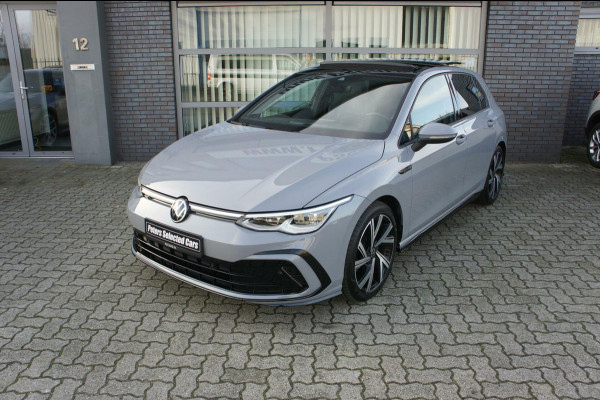 Volkswagen Golf 1.5 eTSI 2x R-Line CarPlay|Camera|Panorama|Virtual