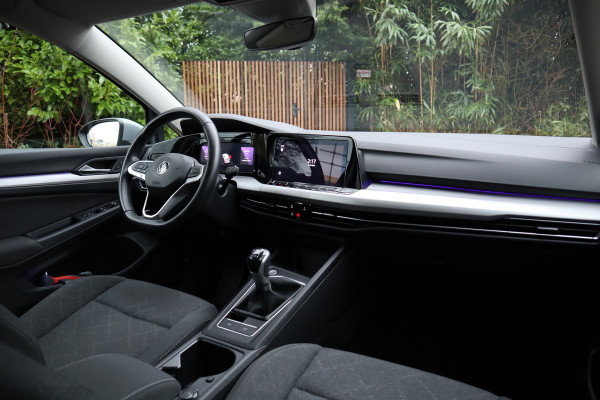 Volkswagen Golf 1.0 TSI Life | Virtual cockpit | Carplay | Sfeerverlichting |