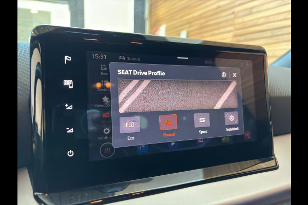 Seat Arona 1.0 TSI FR Business Intense | Facelift | Camera | Carplay | Matrix LED | Virtual | Ambient | Drive Select | Nieuw staat