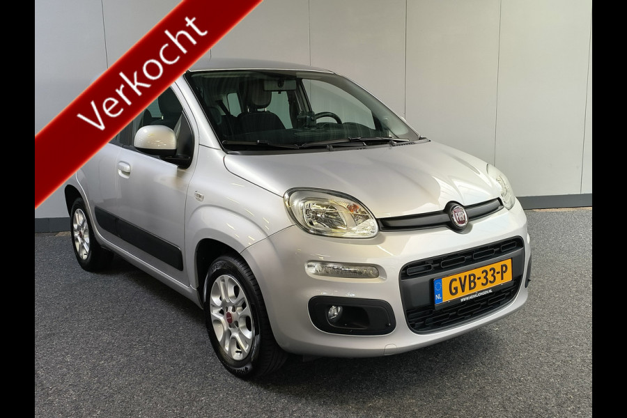 Fiat Panda 1.2 Lounge 4 cilinder uit 2020 Rijklaar + 12 maanden Bovag-garantie Henk Jongen Auto's in Helmond,  al 50 jaar service zoals 't hoort!