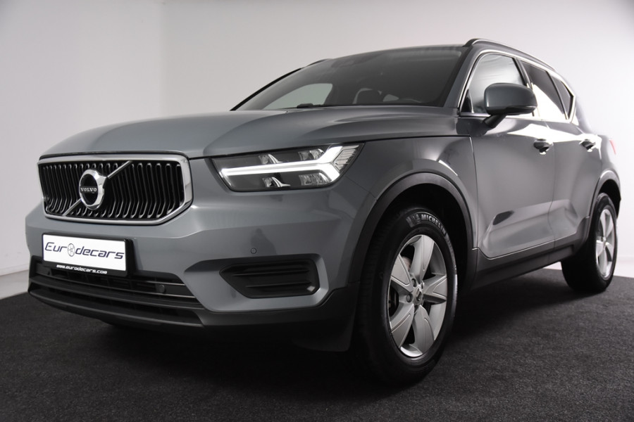 Volvo XC40 1.5 T2 Momentum *1ste Eigenaar*Navigatie*Camera*